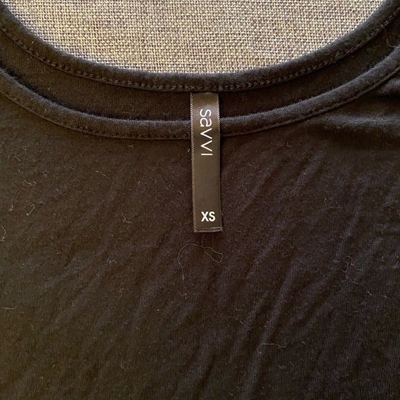 SAVVI SUNSET XS Black Wide Scoop Neck Basic Tee - Picture 4 of 9